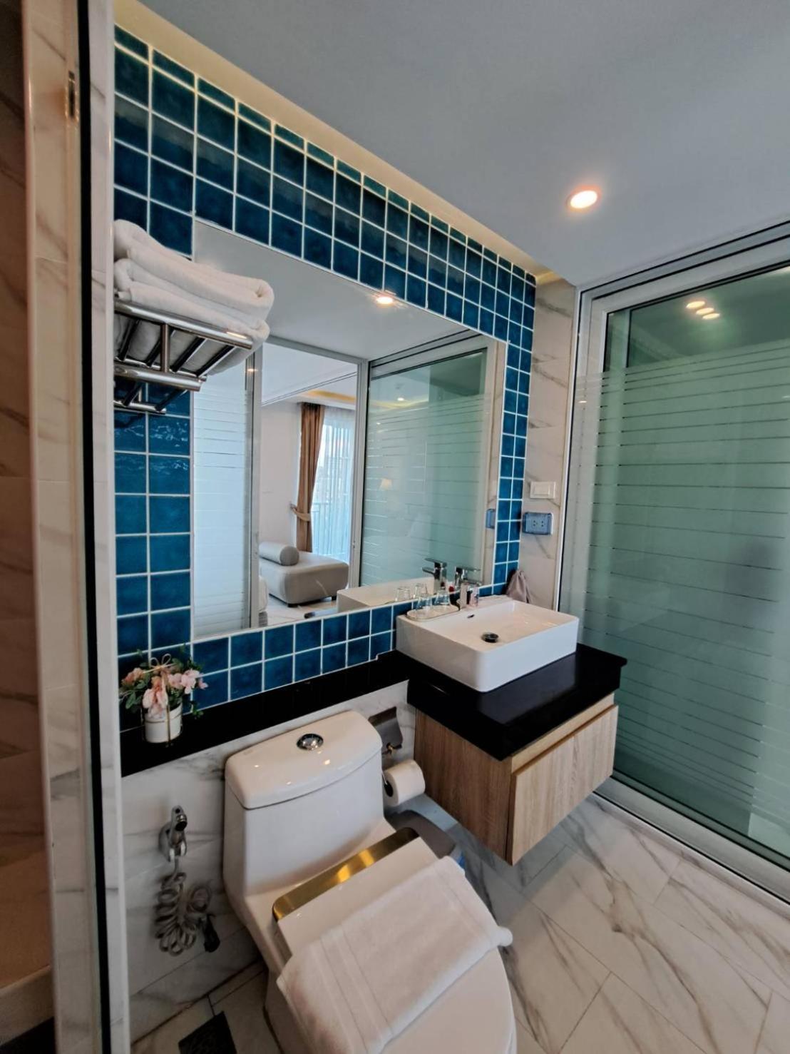 Deco Pattaya Hotel North Pattaya ภายนอก รูปภาพ