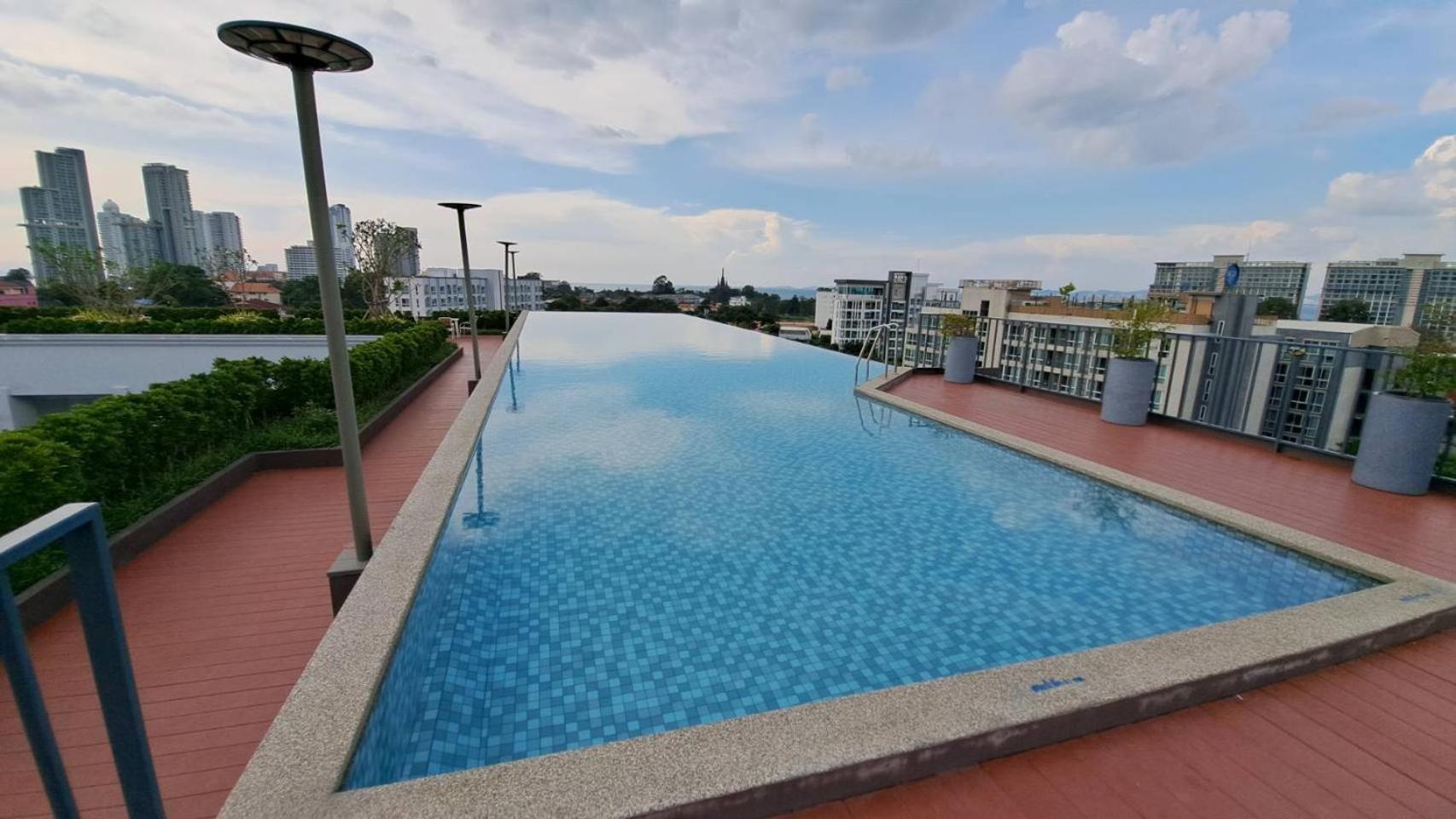 Deco Pattaya Hotel North Pattaya ภายนอก รูปภาพ